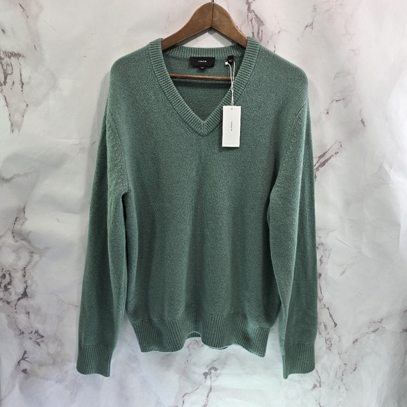 Vince Sweater Mens Large Green Soft Cashmere Mineral V Neck MSRP $425 NEW - Picture 1 of 13